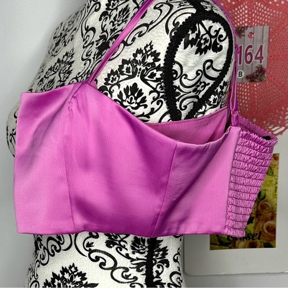 NWOT House of Harlow 1960 Satin (like) Crop Halter Top Purple - Picture 3 of 8